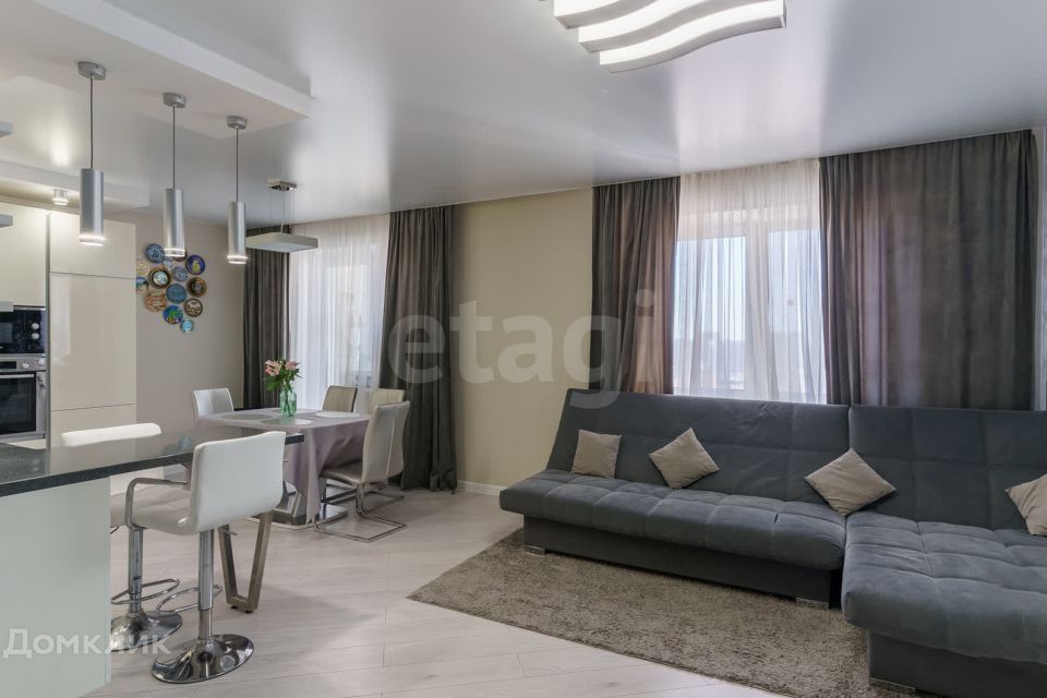 Продаётся 2-комнатная квартира, 92.4 м²