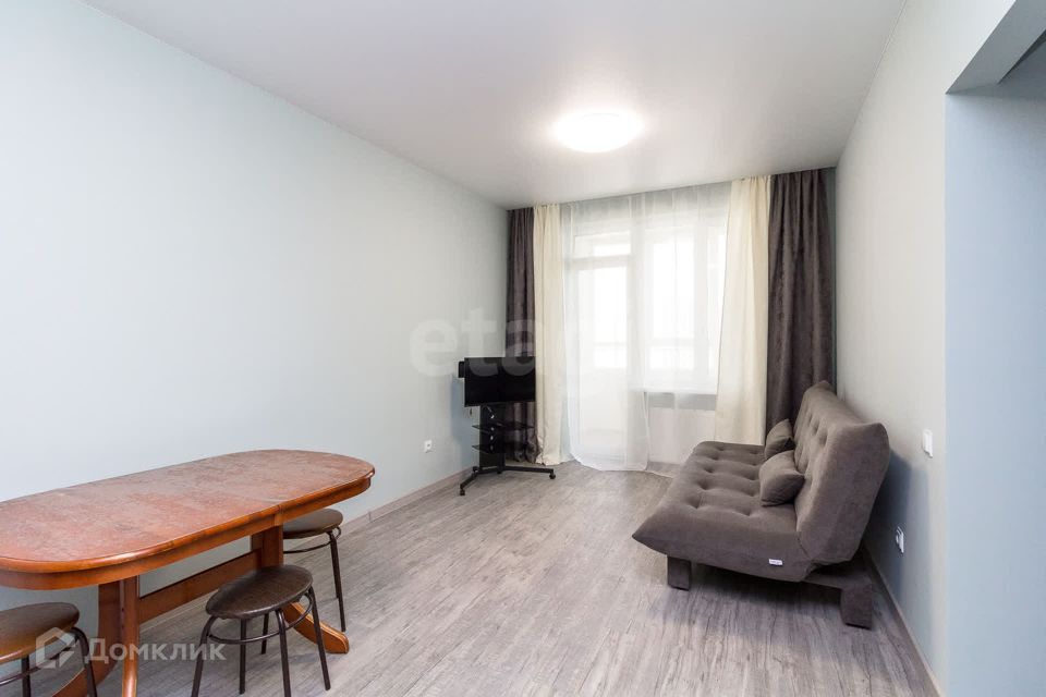 Сдаётся 2-комнатная квартира, 61.4 м²