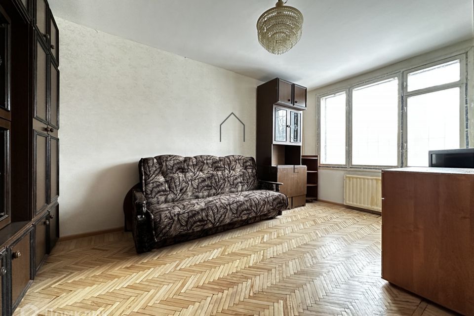 Продаётся 3-комнатная квартира, 41.7 м²