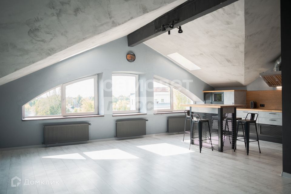 Продаётся 3-комнатная квартира, 99.3 м²