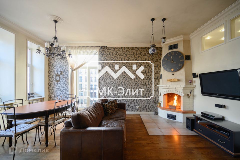 Продаётся 4-комнатная квартира, 114 м²