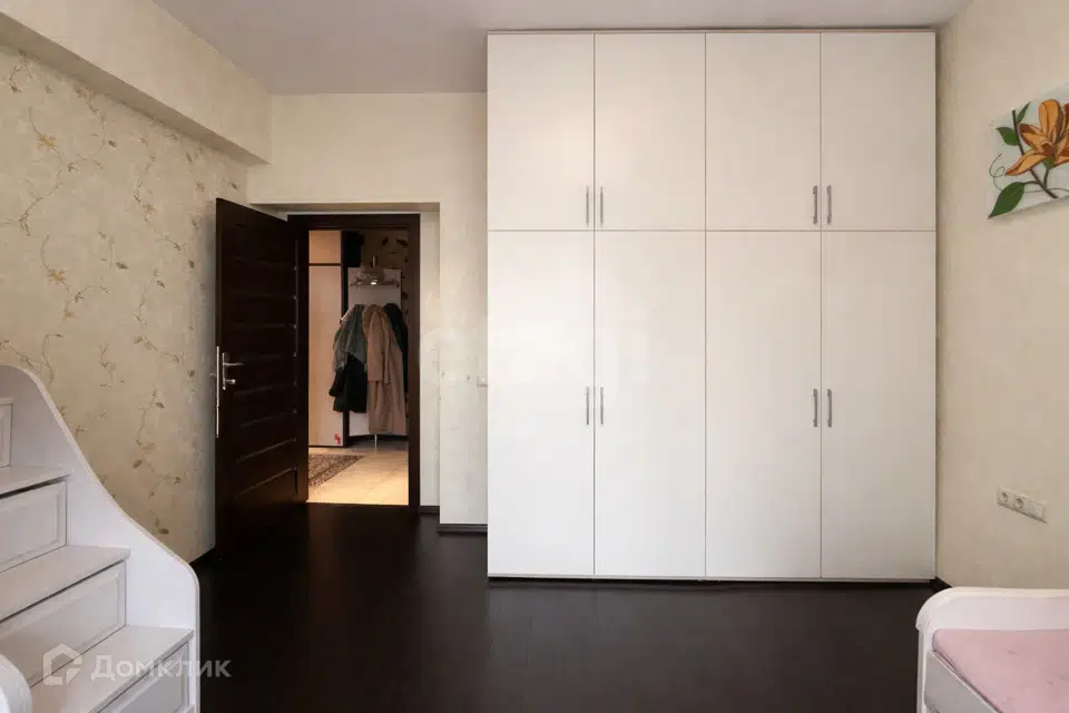 Продаётся 3-комнатная квартира, 83.2 м²