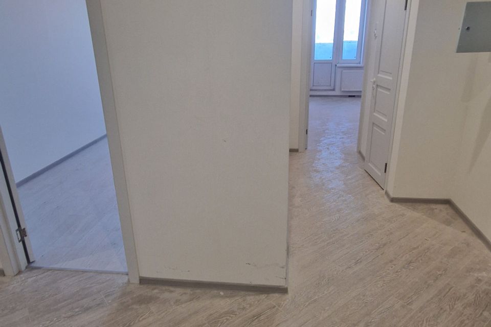 Продаётся 3-комнатная квартира, 101.8 м²