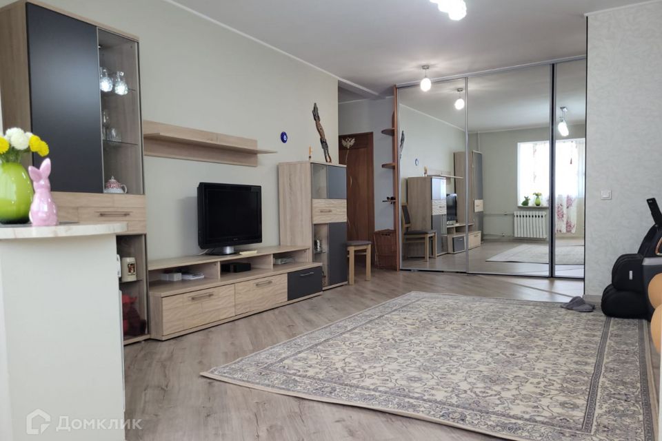 Продаётся 2-комнатная квартира, 56.3 м²