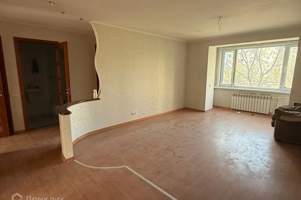 Продаётся 4-комнатная квартира, 110.9 м²