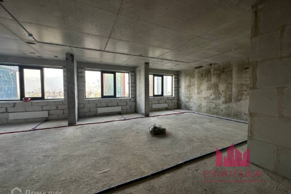 Продаётся 2-комнатная квартира, 82 м²