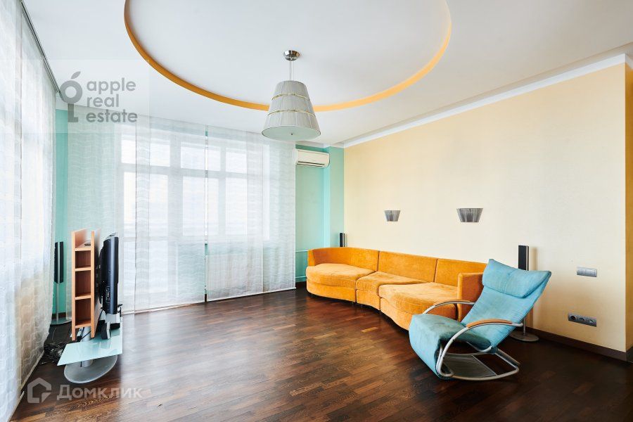 Сдаётся 3-комнатная квартира, 140 м²