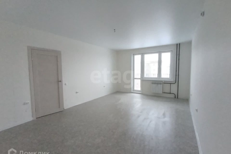 Продаётся 4-комнатная квартира, 96.3 м²