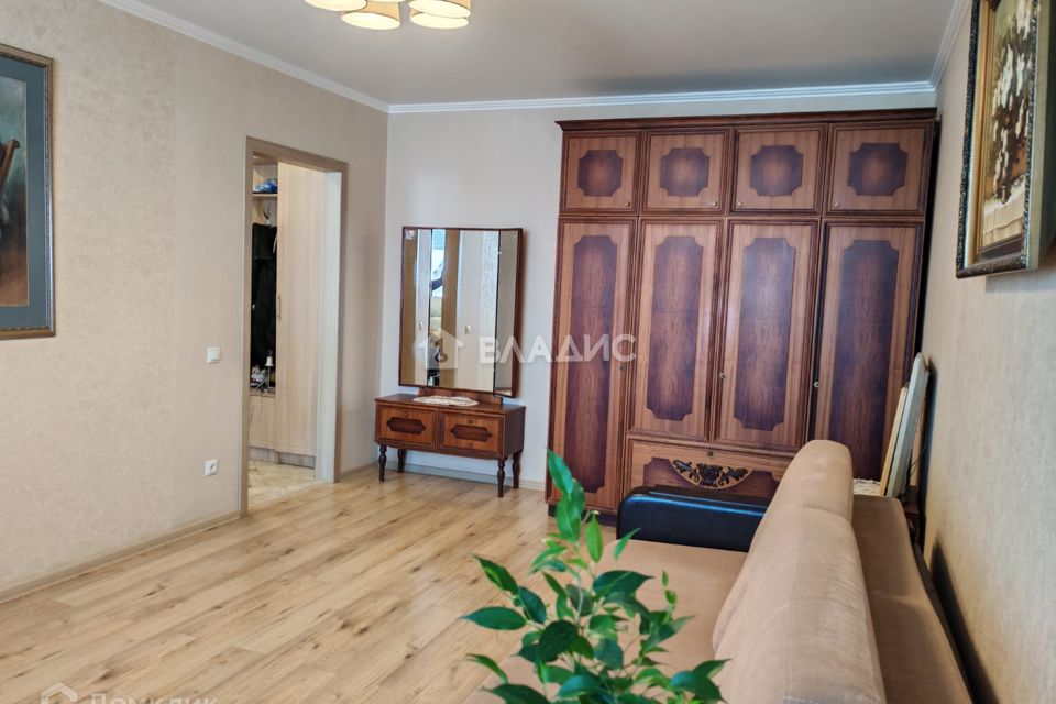 Продаётся 1-комнатная квартира, 37.3 м²