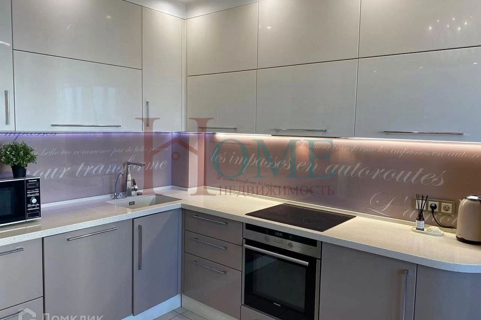 Сдаётся 2-комнатная квартира, 59 м²