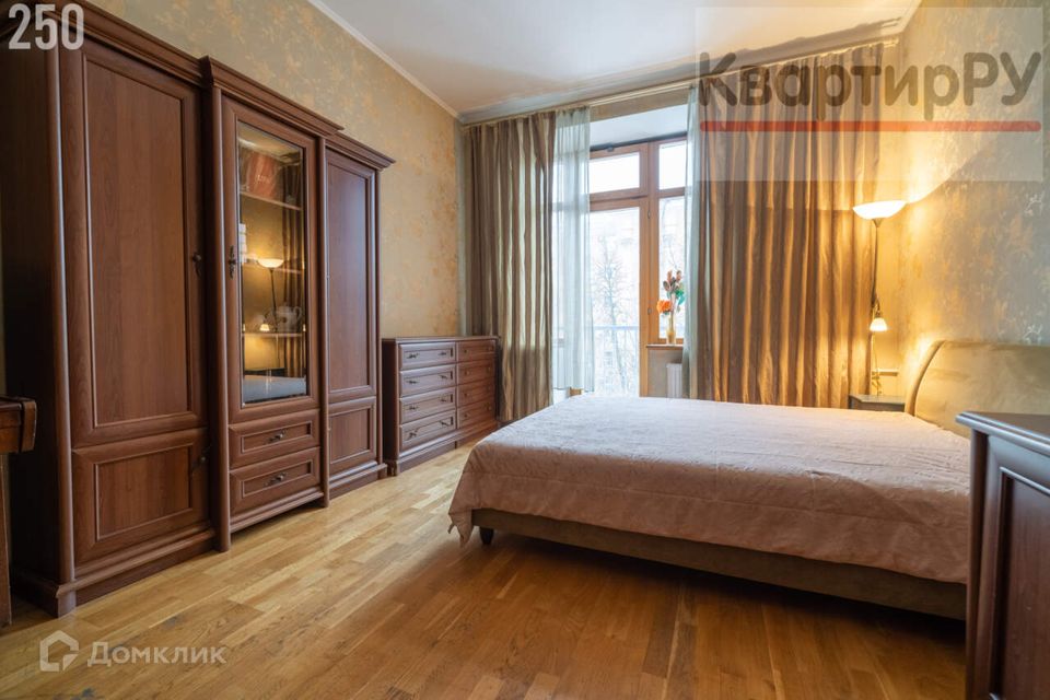 Продаётся 2-комнатная квартира, 73.2 м²