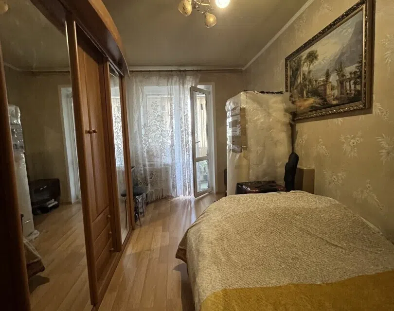 Продаётся 4-комнатная квартира, 72.4 м²