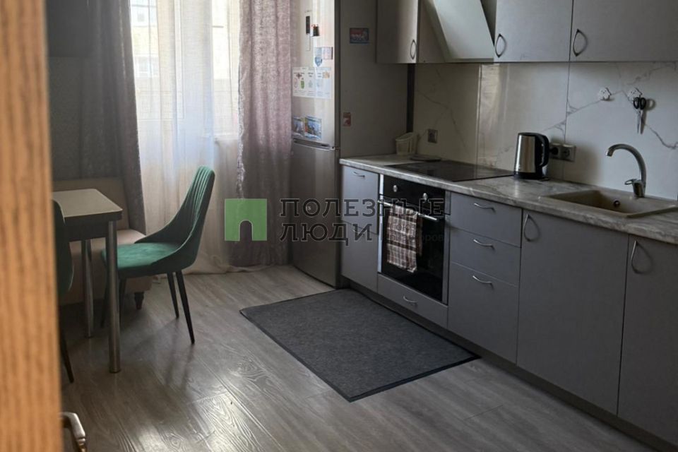 Продаётся 1-комнатная квартира, 43 м²