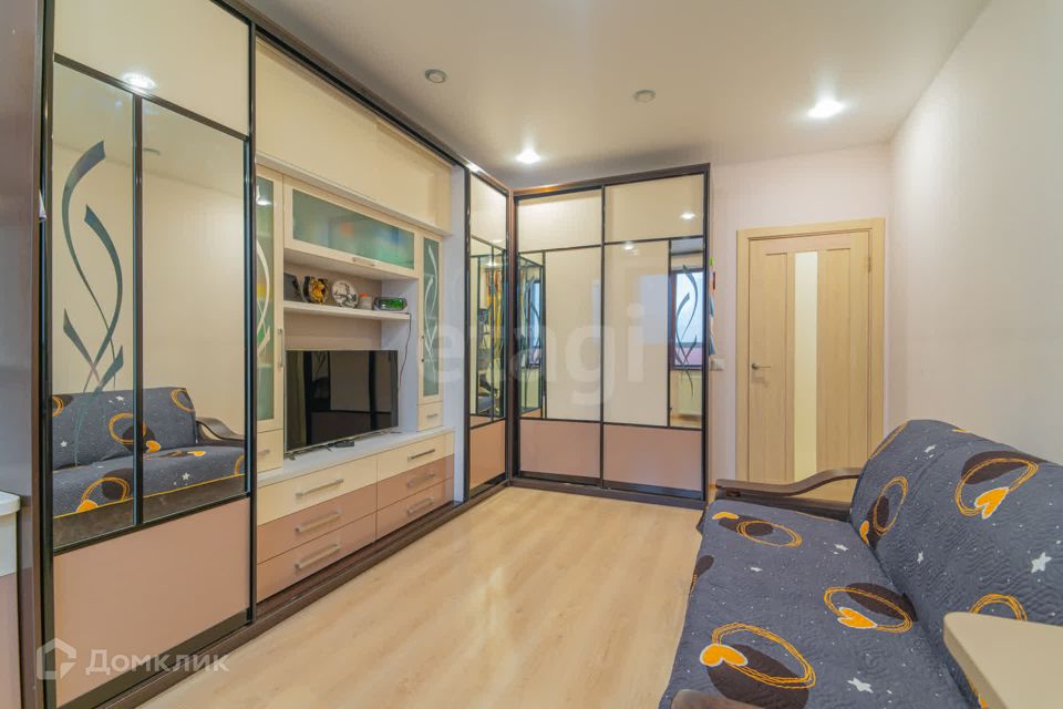 Продаётся 2-комнатная квартира, 59.8 м²