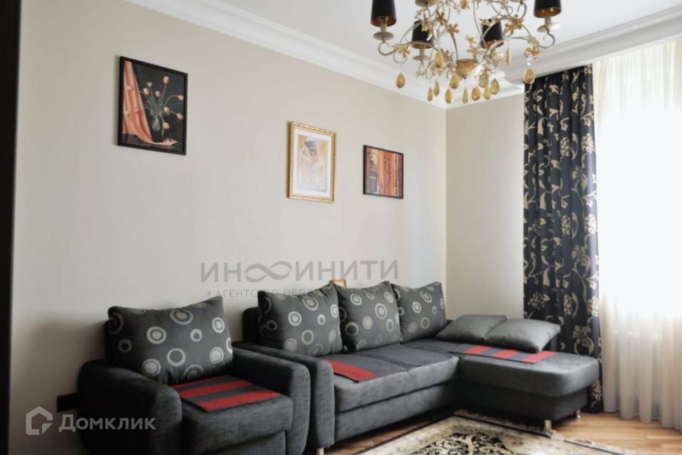 Продаётся 1-комнатная квартира, 43 м²