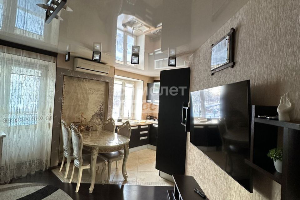 Продаётся 3-комнатная квартира, 57.4 м²