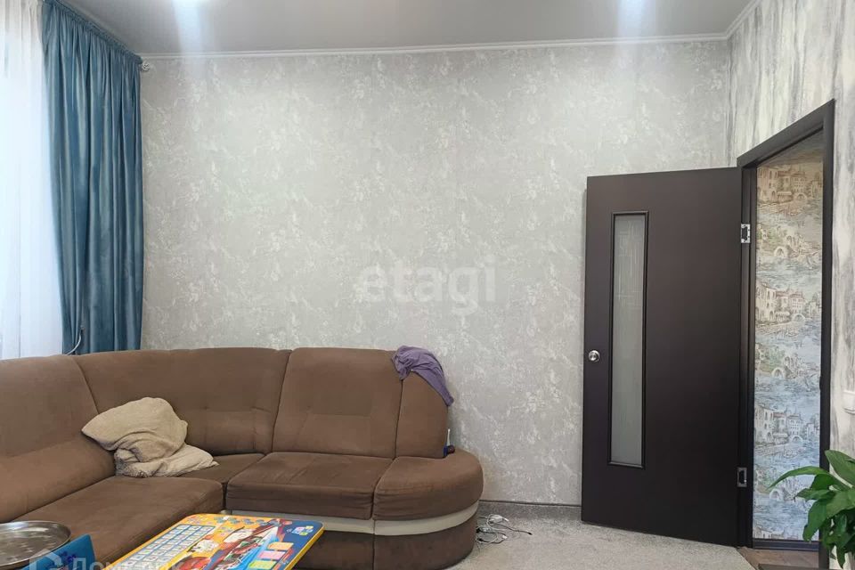 Продаётся 3-комнатная квартира, 65.9 м²