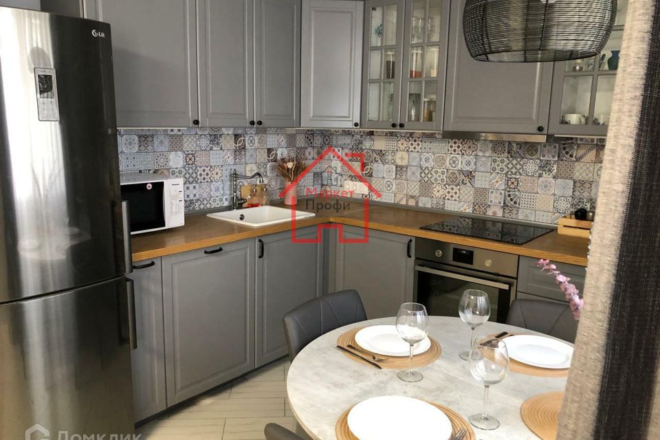 Продаётся 2-комнатная квартира, 53.7 м²