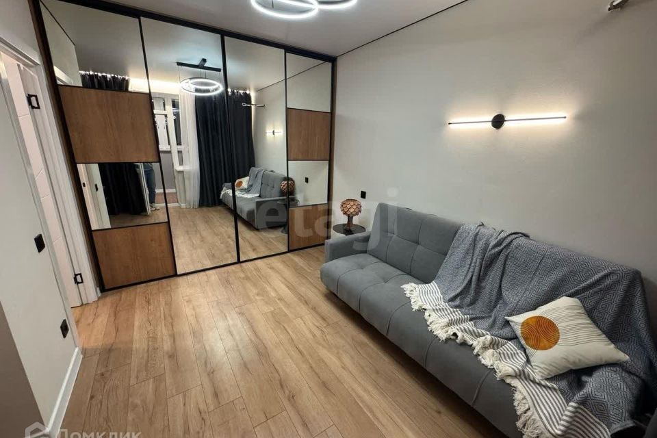 Продаётся 1-комнатная квартира, 37.6 м²