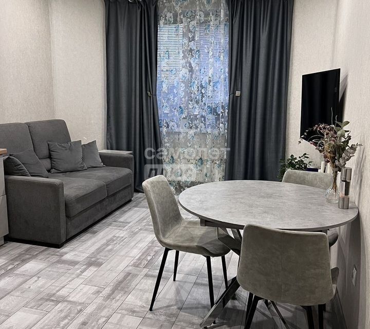 Продаётся 1-комнатная квартира, 43.1 м²