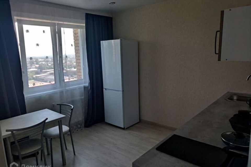 Продаётся 1-комнатная квартира, 44.2 м²