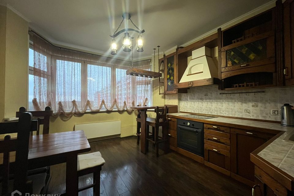 Продаётся 2-комнатная квартира, 58.1 м²