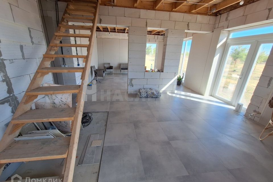 Продаётся 1-этажный дом, 200 м²