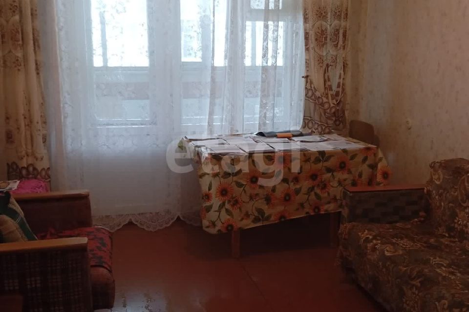 Продаётся 2-комнатная квартира, 49.6 м²