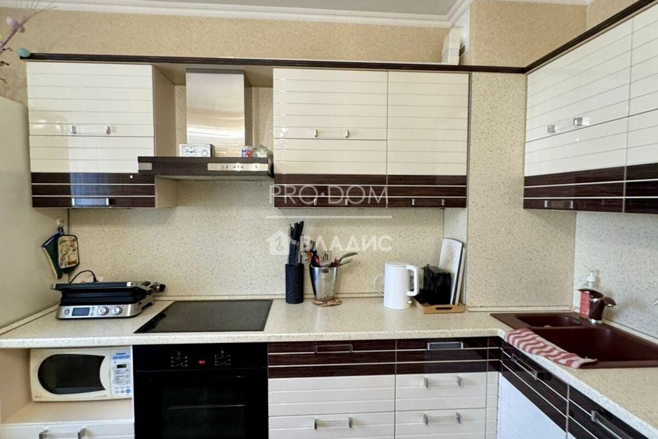 Продаётся 4-комнатная квартира, 92 м²
