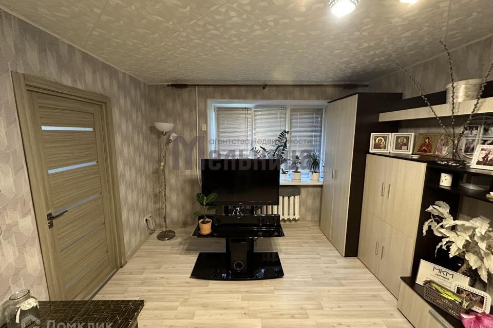 Продаётся 4-комнатная квартира, 65.1 м²