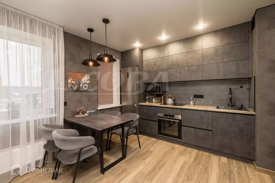Продаётся 2-комнатная квартира, 61.5 м²