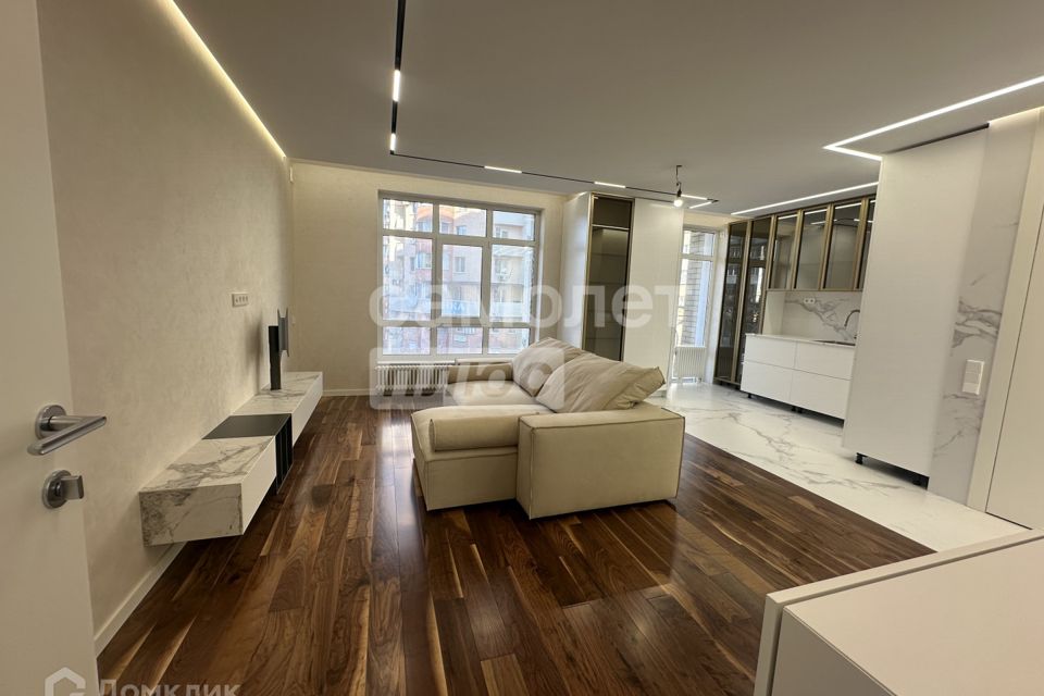 Продаётся 3-комнатная квартира, 95 м²
