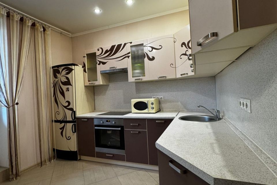 Продаётся 1-комнатная квартира, 43.7 м²