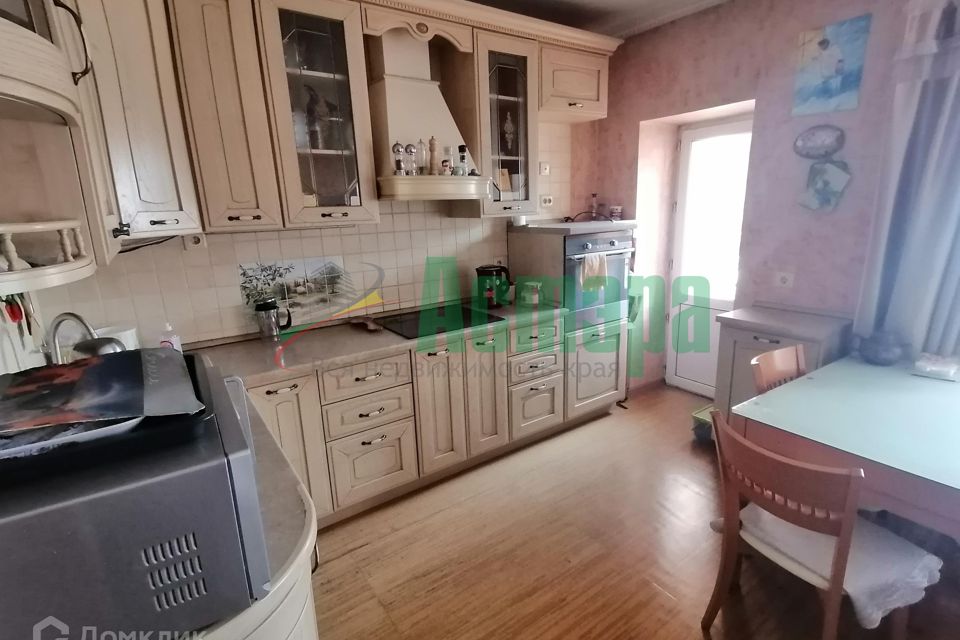 Продаётся 2-комнатная квартира, 76.3 м²