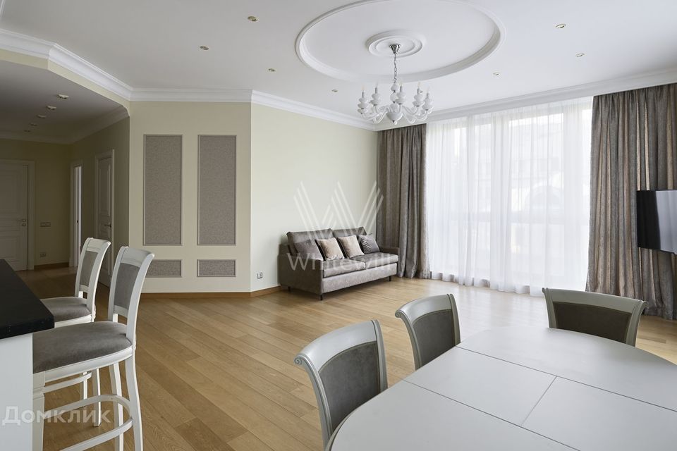 Сдаётся 5-комнатная квартира, 190 м²