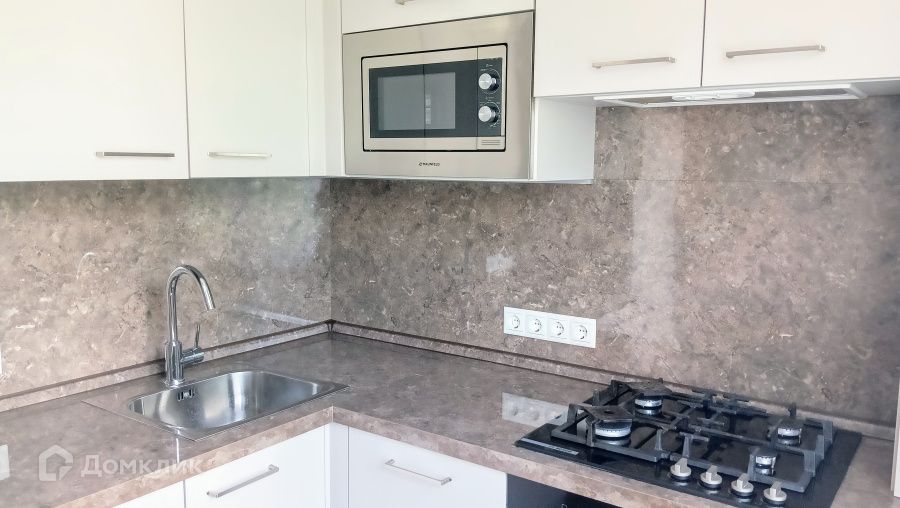 Сдаётся 3-комнатная квартира, 61.4 м²