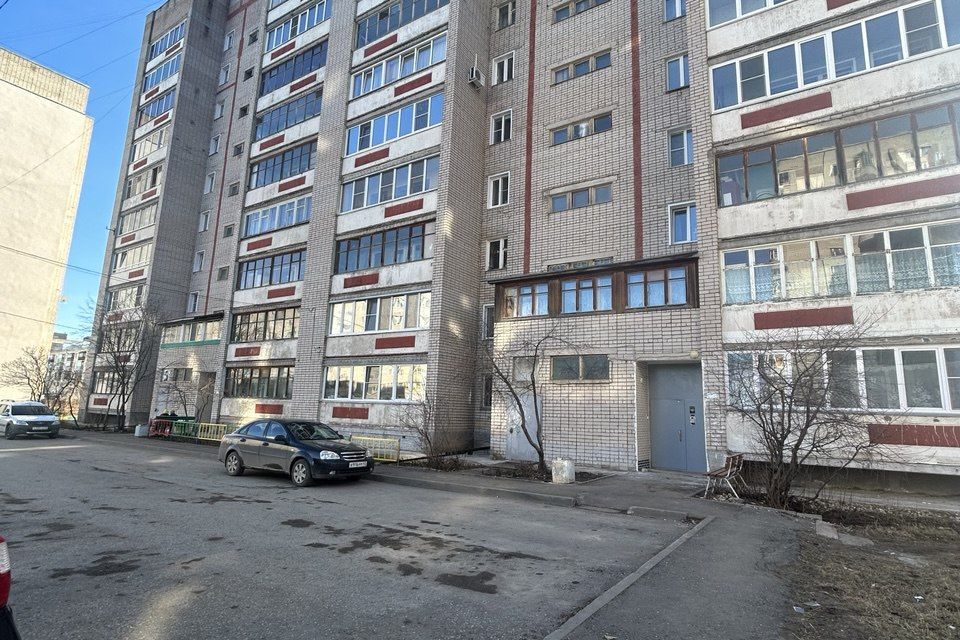 Продаётся 4-комнатная квартира, 74.7 м²