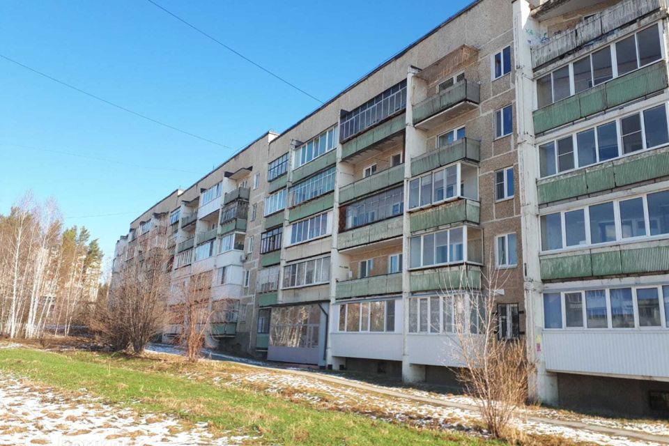Продаётся 3-комнатная квартира, 57.8 м²