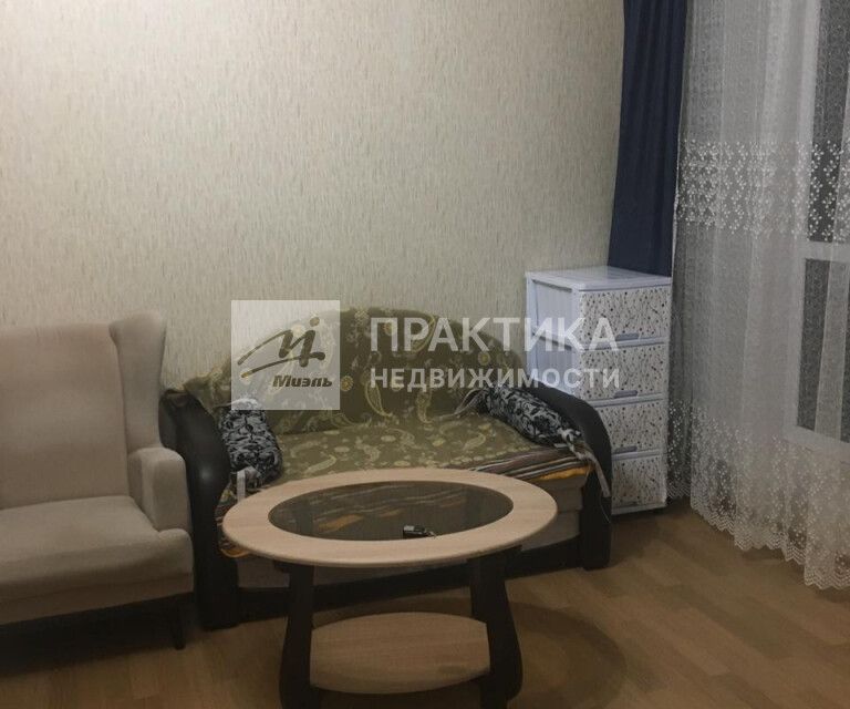 Продаётся 1-комнатная квартира, 40.4 м²