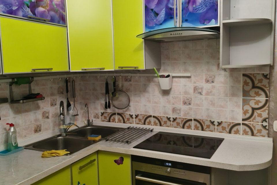 Сдаётся 2-комнатная квартира, 57 м²