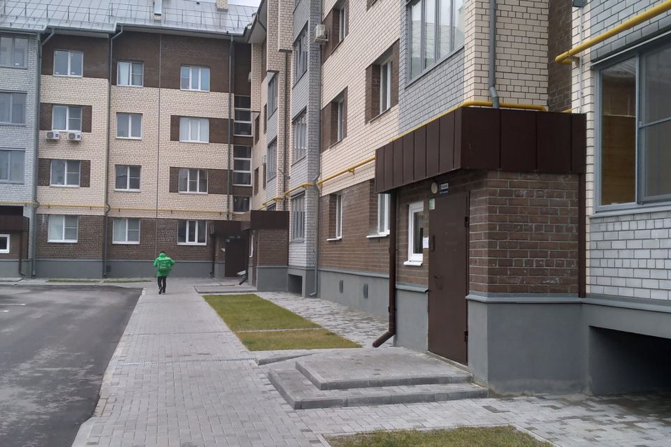 Продаётся 3-комнатная квартира, 115 м²