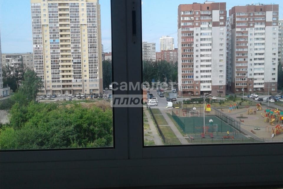 Сдаётся 1-комнатная квартира, 42 м²