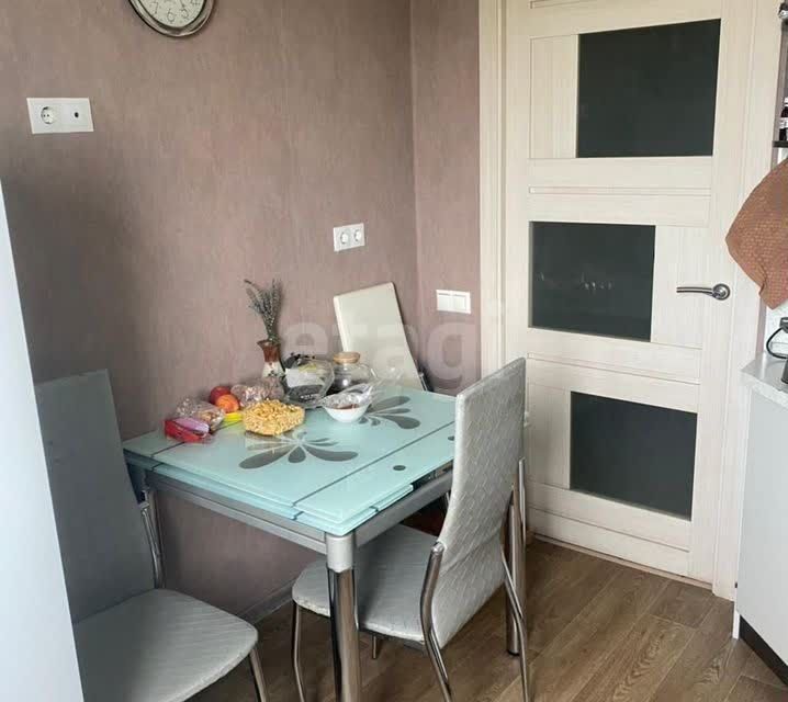 Продаётся 3-комнатная квартира, 67.8 м²