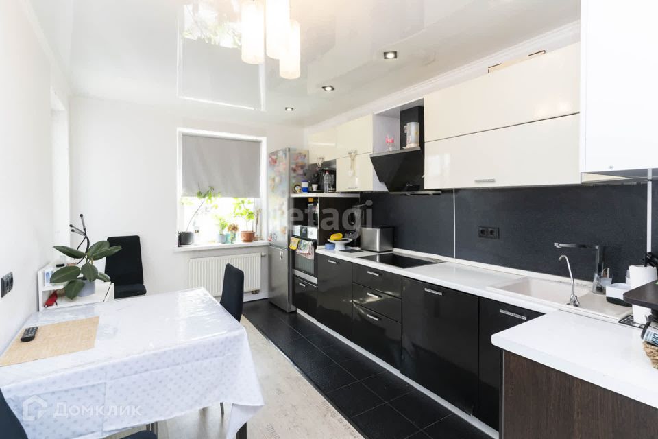 Продаётся 3-комнатная квартира, 74.6 м²