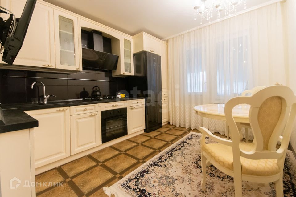 Продаётся 1-комнатная квартира, 46.5 м²