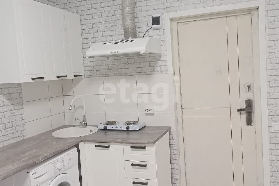 Продаётся комната в 1-комн. квартире, 13.1 м²