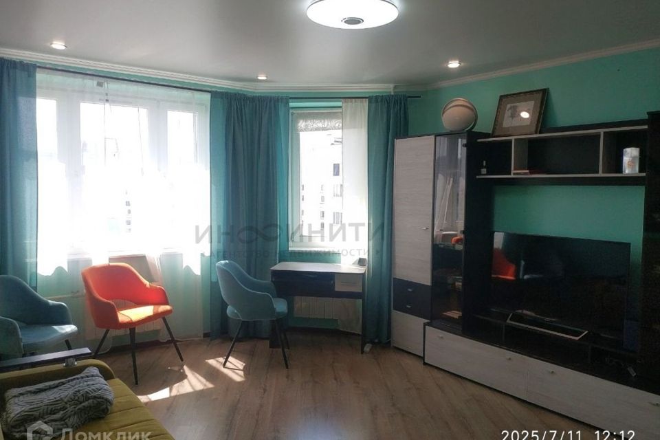 Продаётся 1-комнатная квартира, 42 м²