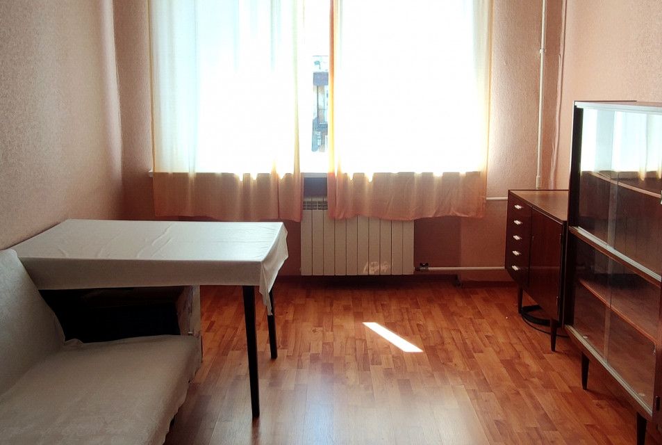 Продаётся 1-комнатная квартира, 40.7 м²