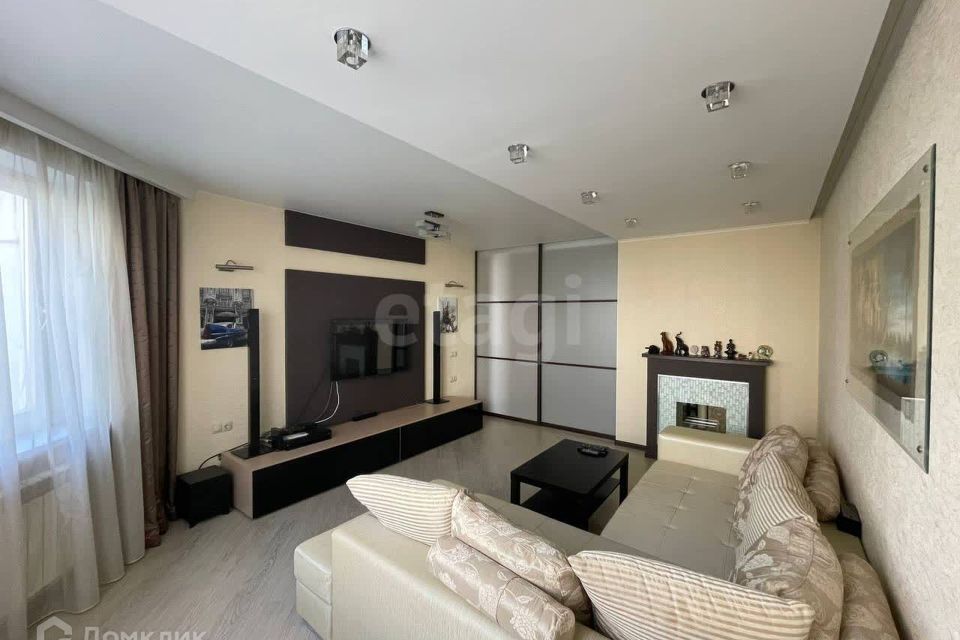 Продаётся 2-комнатная квартира, 61 м²