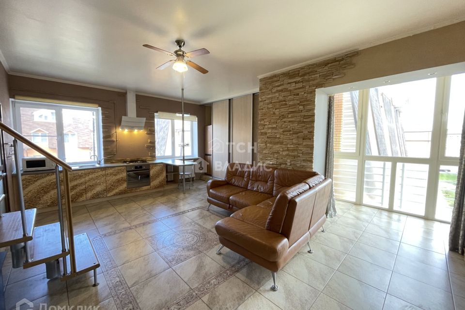 Продаётся 3-комнатная квартира, 87 м²
